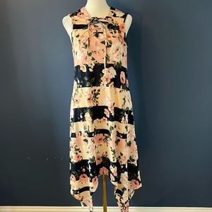 Nina Leonard sleeveless floral, coral & navy with 4 point hem